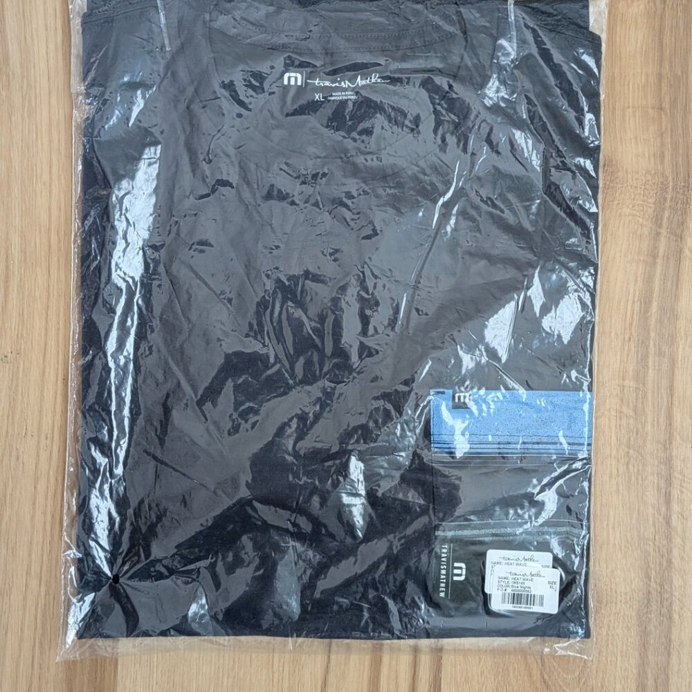 NWT TravisMathew Heat Wave Tee Blue Nights XL - Picture 6 of 6